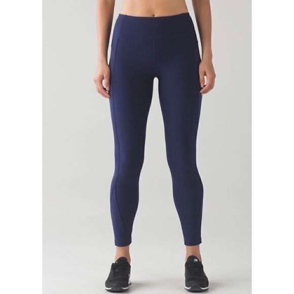 Lululemon Sleet Sprinter Tight
Hero Blue Size 6 / Excellent - Picture 2 of 8